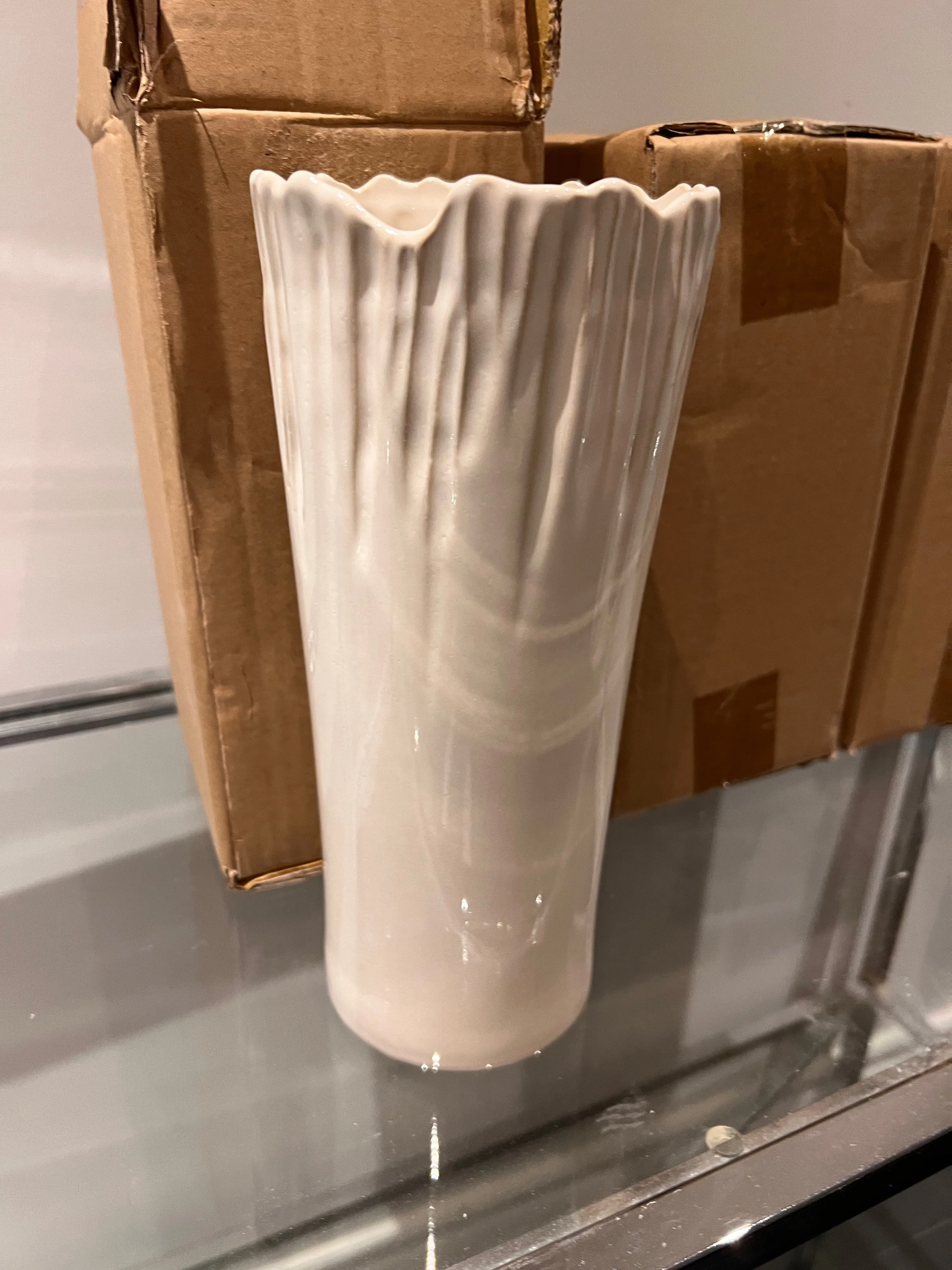 4 BRAND NEW White Vases